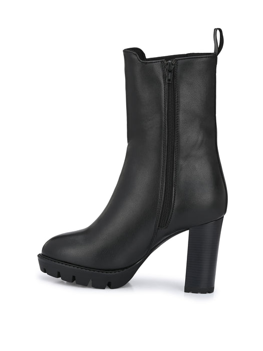 Veronica Chelsea Boots