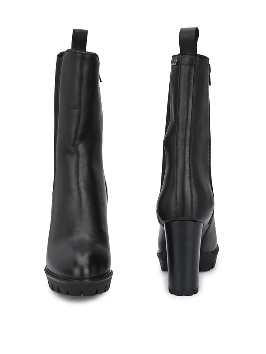 Veronica Chelsea Boots