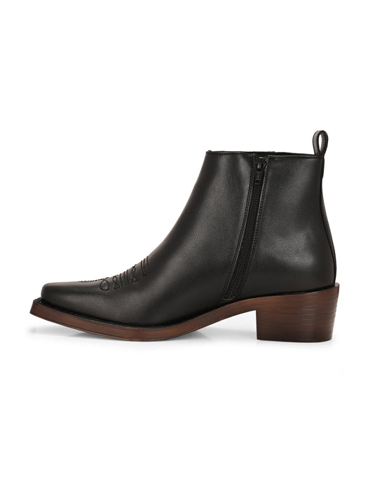 Ray Men's Boots with stitching detail