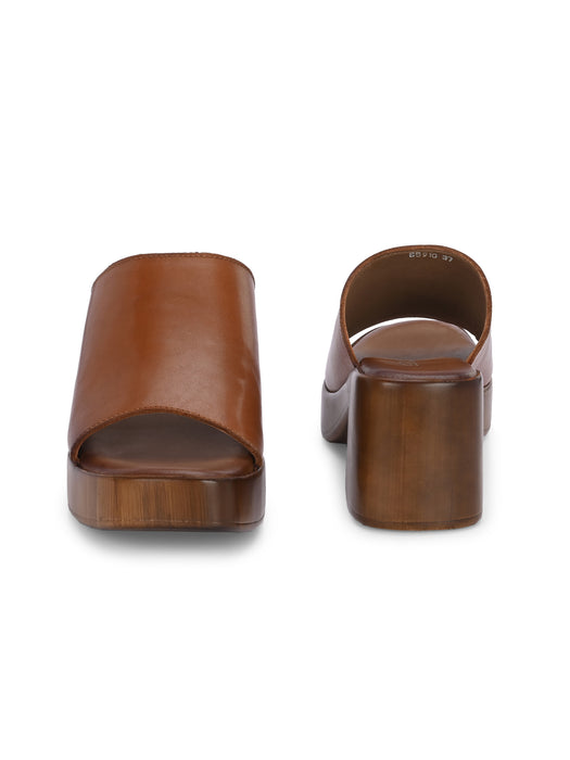 Nyla Women Platform Heel
