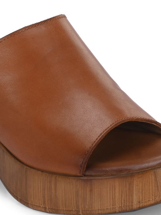 Nyla Women Platform Heel