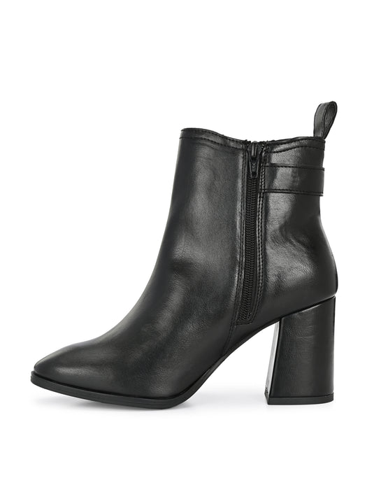 Betty Ankle Boots with buckle