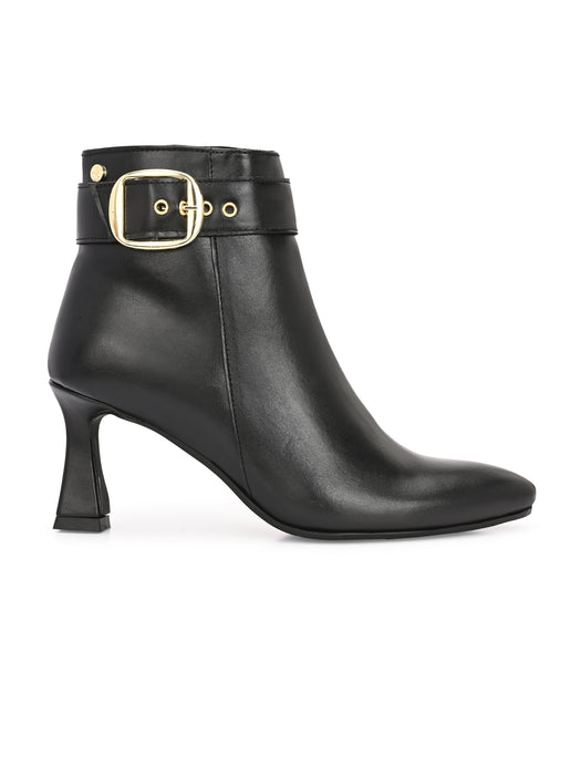 Alexa ankle boots with buckle strap
