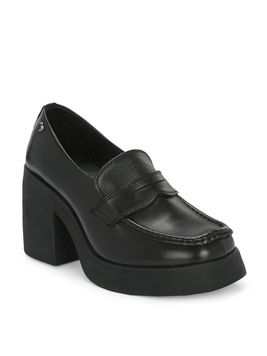 Valentina Women's Moccasin