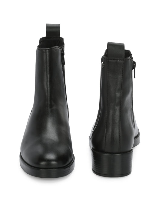 Flora Women's Chelsea Boots