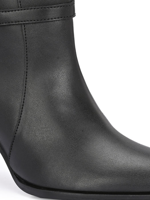 Dove Ankle boot with strap detail