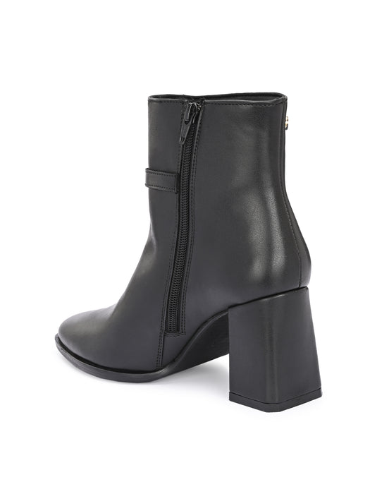 Dove Ankle boot with strap detail