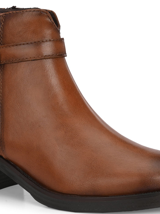 Vindy Ankle Boots with buckle detail