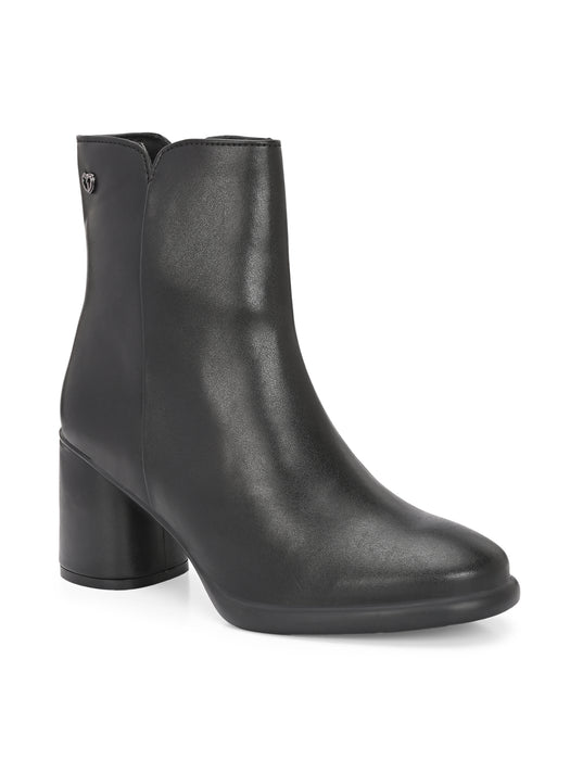 Daffy Ankle Boots