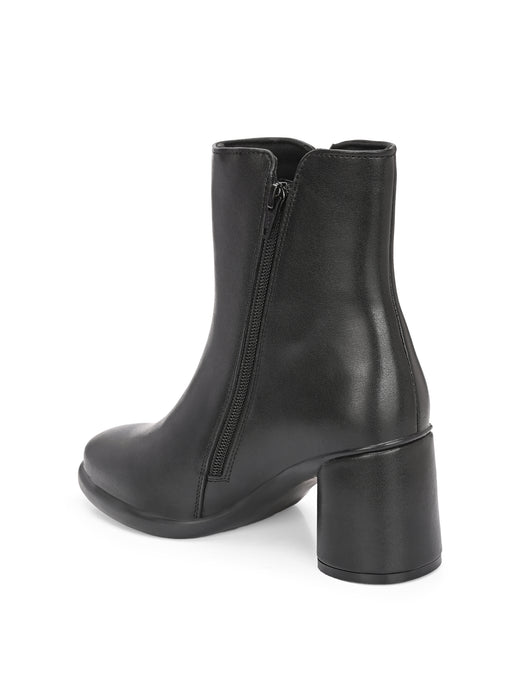 Daffy Ankle Boots