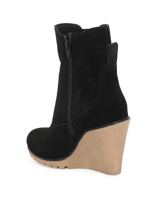 Clovis Women Wedge Chelsea Boots