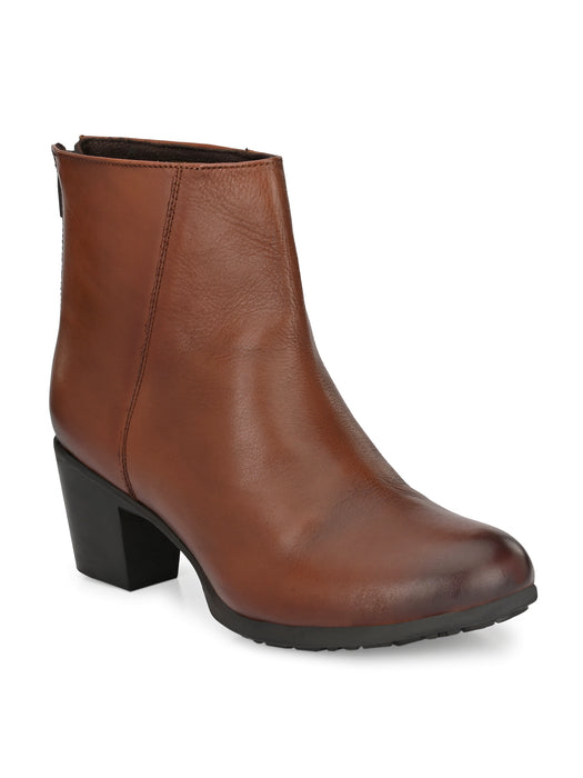 Wonder Ankle Boots